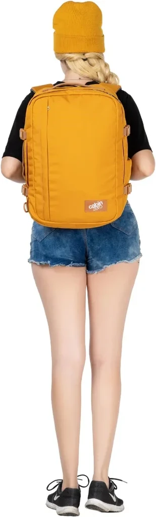 CabinZero Classic Plus 32L Orange Chill