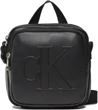 Calvin Klein Monogram Soft Camera Bag 17 Mono Černá