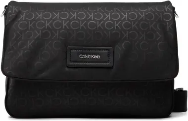 Calvin Klein Ck Must Nylon Shoulder Bag Md Černá