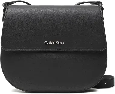 Calvin Klein Kabelka Ck Must Saddle Bag Sm Černá