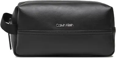 Calvin Klein Utility Napa Washbag